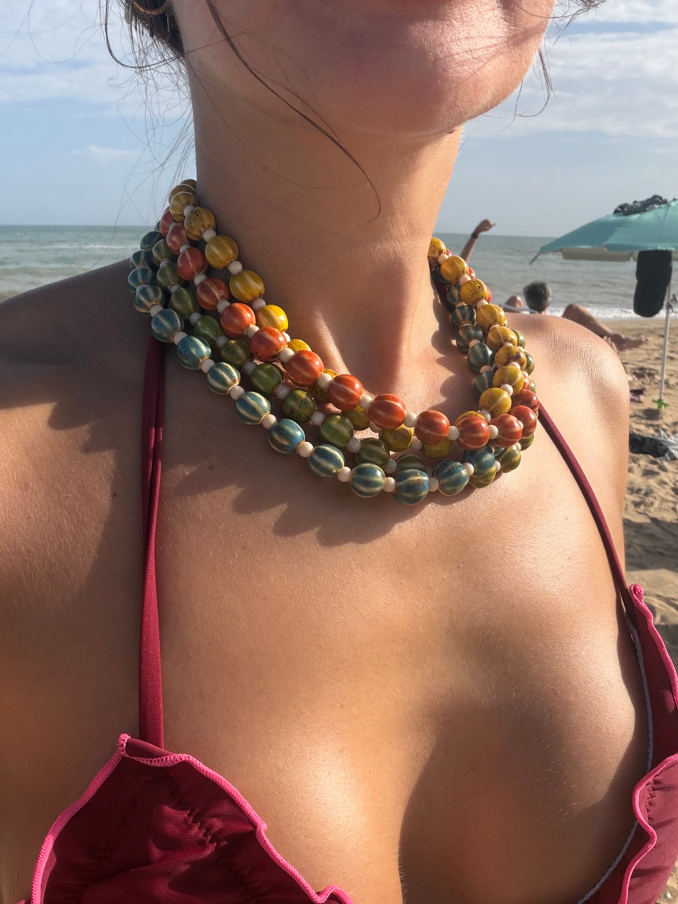 Collar abril naranja
