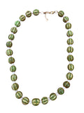 Collar abril verde oliva